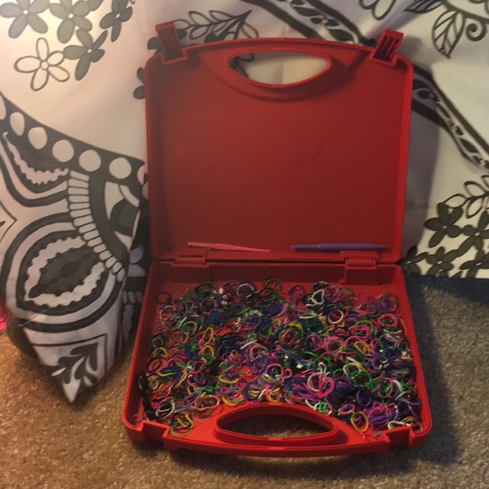 loom bands with 2 hooks